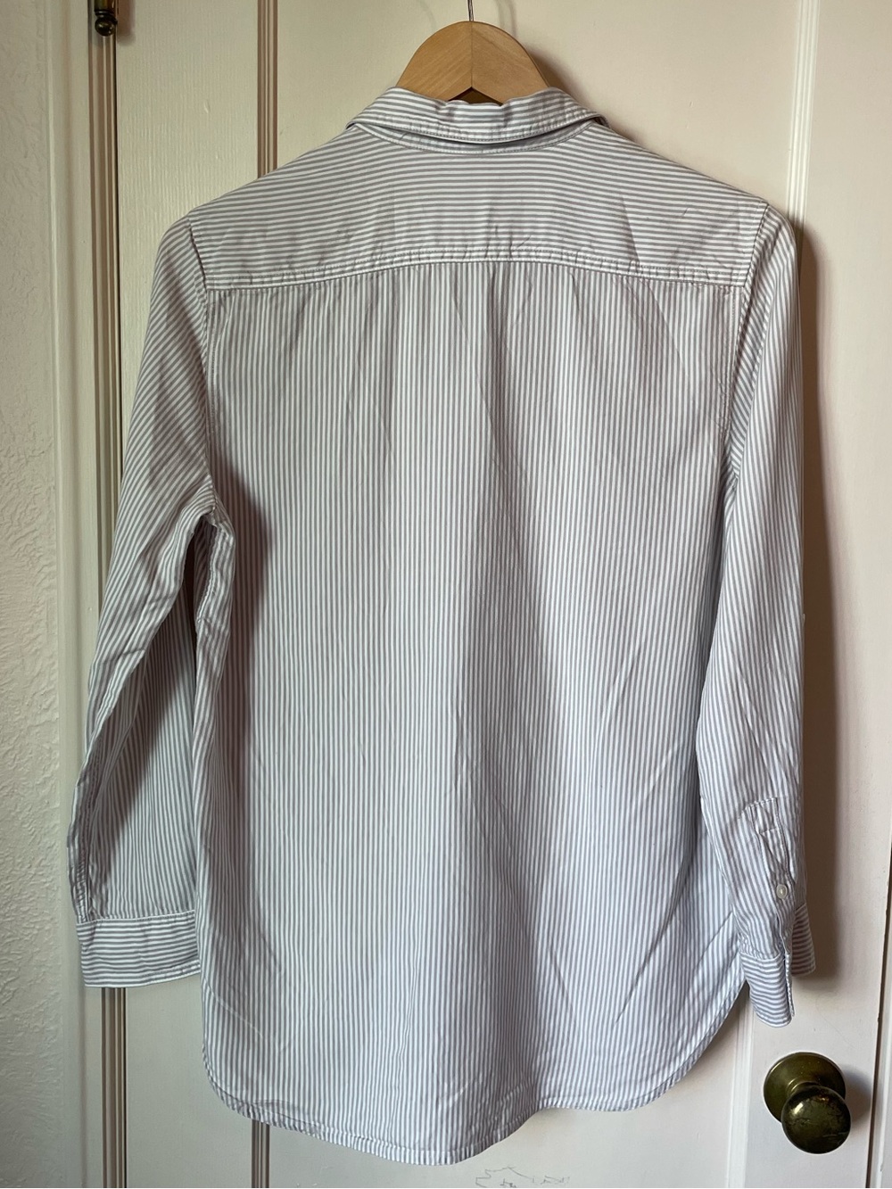 Babaton Utility Shirt - Picture 2 of 8